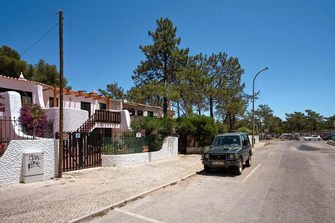 Moradia Tradicional No Centro A 100M Da Praia Monte Gordo 0*,
