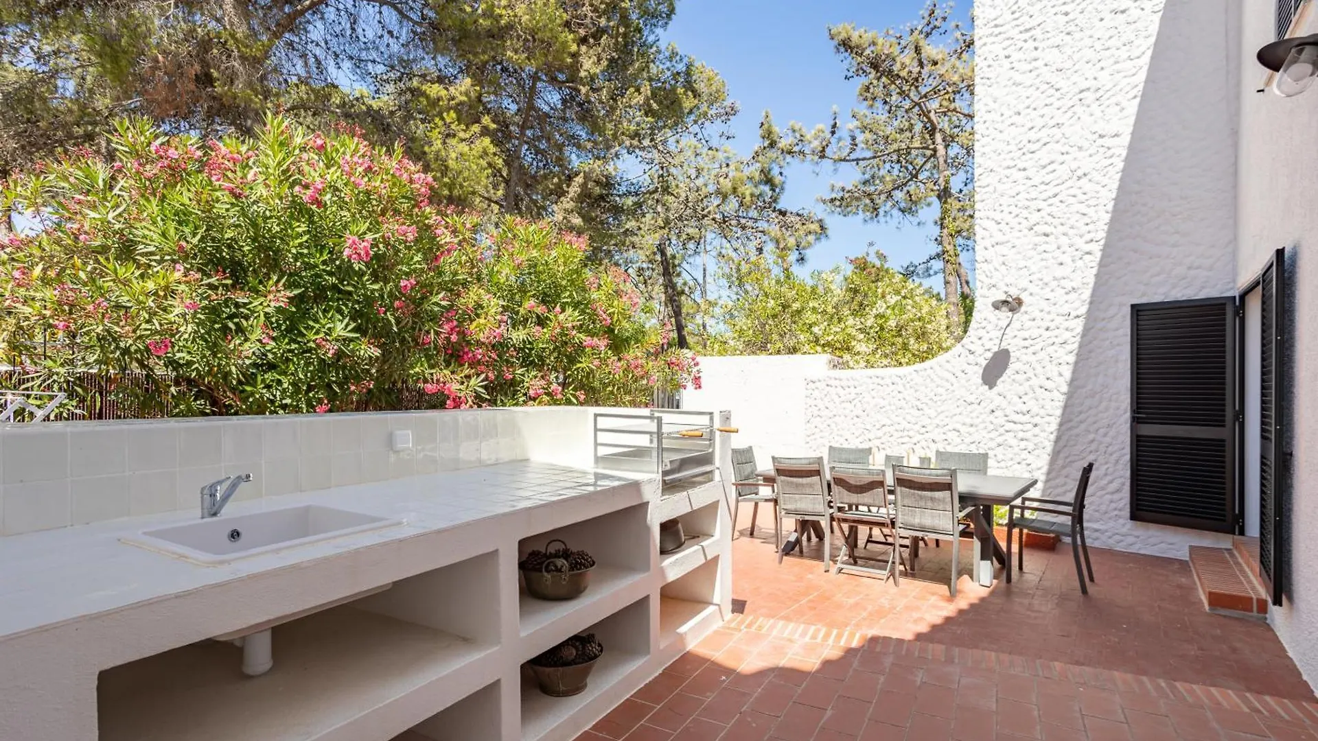 Holiday home Moradia Tradicional No Centro A 100M Da Praia Monte Gordo