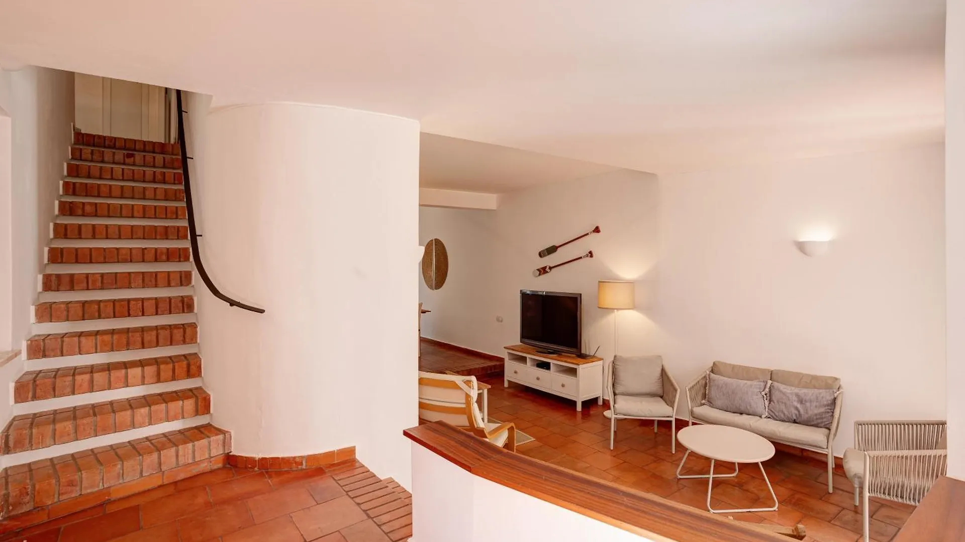 Moradia Tradicional No Centro A 100M Da Praia Monte Gordo Holiday home